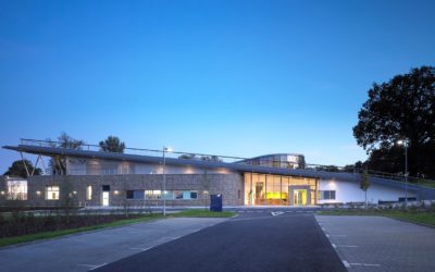 building exterior with driveway and grass lawn at small animal hospital in university of glasgow