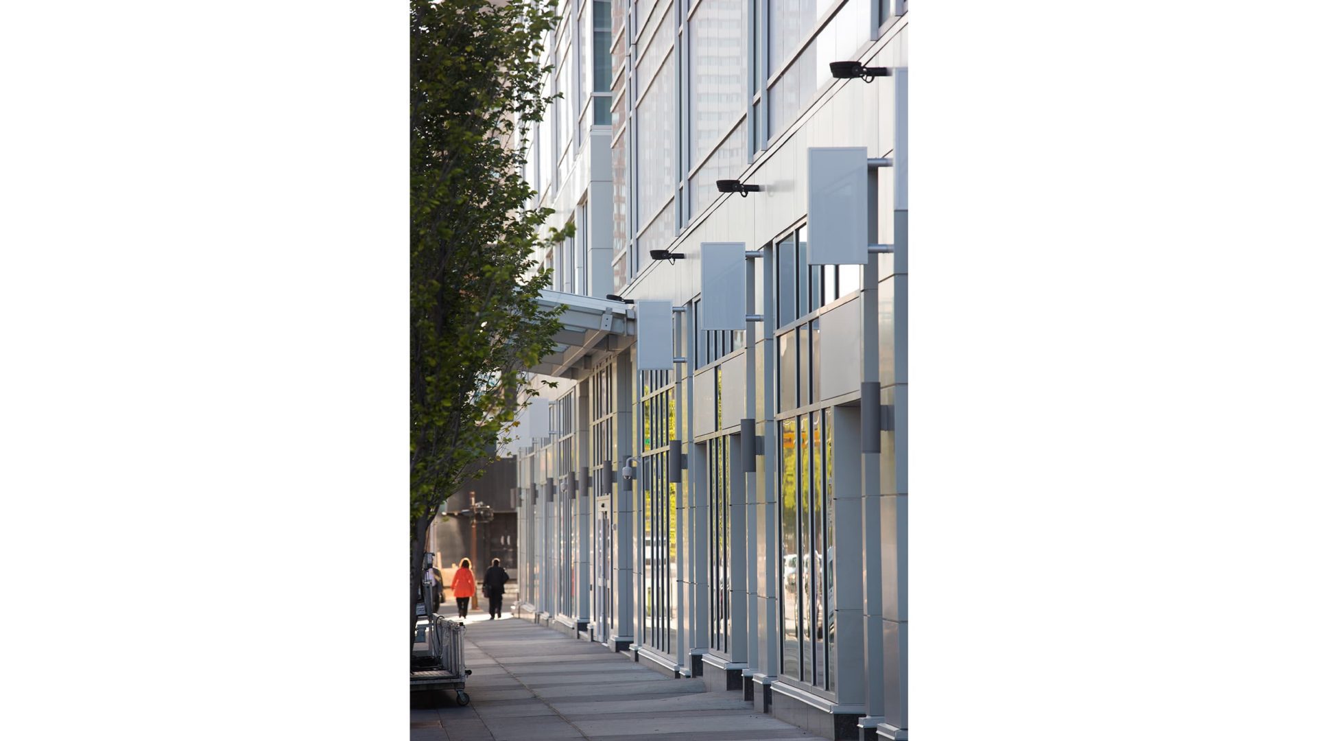 centre 10 building exterior sidewalk