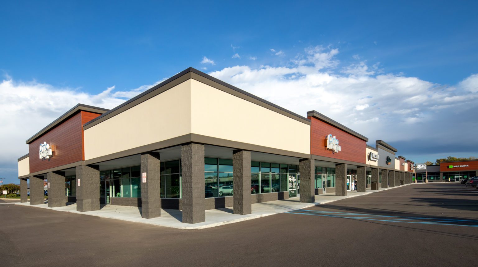 Silver Pointe Shopping Center Retail Center Project Development